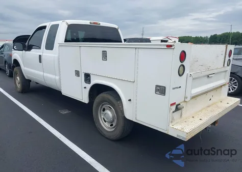 2011 Ford F250 Super Duty z USA, uszkodzony, nr VIN 1FD7X2B68BEA69883